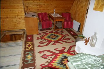 Slovacia Chata Kubínska hoľa, Exteriorul